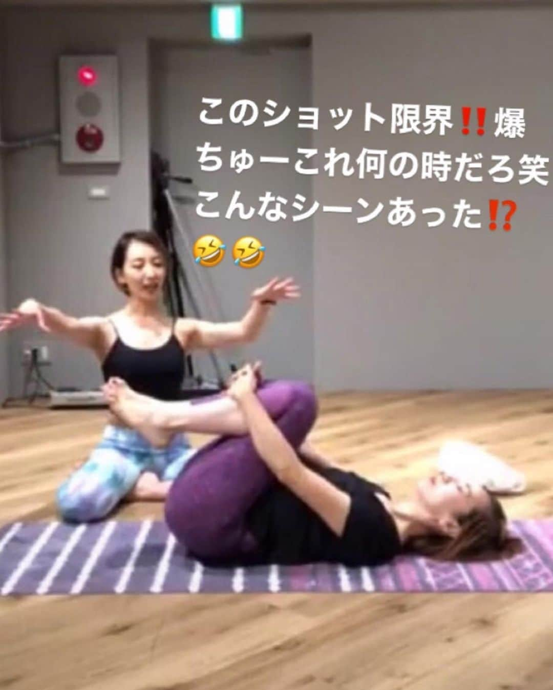 貴千碧さんのインスタグラム写真 - (貴千碧Instagram)「昨日まんちゅーコラボオンライン 「自分でできる整体」✨にご参加下さいました皆様、本当にありがとうございました🙏💓 私も初めて学ぶこと沢山で❣️何か新しい知識を得ることって本当に楽しい‼️ ちゅー先生と😆✨  . . #自分でできる#整体 #ボディーメンテナンス#豆知識 たっぷりと#あっという間　に終わってしまった #心と身体に#ありがとう　を☺️❤️🙏 10月24日までアーカイブ残っております☺️何度も復習にお役立て下さい✊✨ ご興味ございます方、24日までエントリー可能ですのでダイレクトメッセージにご連絡下さいませ💐 皆様からのご質問に答えるコーナー📝数年前を振り返り#おもひでぽろぽろ 😆✨楽しかった‼️ 貴千の展示会、本日最終日です✊つたやさんの美味しいお菓子と末子さんのお洒落アイテムと愛情たっぷり喜昆布(残り20点です)で皆様をお出迎え😆❤️ お待ちしてます😍 #笑顔のループ を実感する日々 沢山ありがとう🙏✨」10月18日 9時52分 - ao_takachi