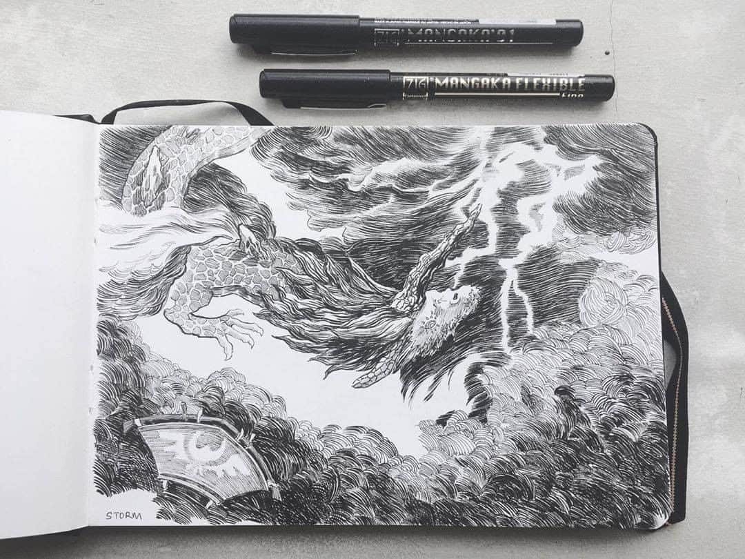 Kuretakeさんのインスタグラム写真 - (KuretakeInstagram)「荒れる海と嵐の中に現れた龍のイラスト🐉 線の太さや線の重ね方によって表現方法や見せ方が変わりますね。ZIG MANGAKA 01とZIG MANGAKA Flexibleを使って描いて頂きました。  Amazing dragon in the storm 🐉⚡ Beatiful line drawing with ZIG MANGAKA 01 and ZIG MANGAKA Flexible.  Art by: @mishiechua  Made with:  1. ZIG Cartoonist MANGAKA 01 2. ZIG Cartoonist MANGAKA FLEXIBLE  #kuretake_inktober #kuretake #kuretakezig #inktober #inktober2020 #呉竹 #インクトーバー #インクトーバー2020 #kuretakeinktober #blackandwhite #blackandwhiteart #inkdrawing #inkart #inkillustration #kuretakebrushpen #zigmangaka #zigmangakaflexible #inktober2020storm #inktoberday17」10月18日 21時00分 - kuretakejapan
