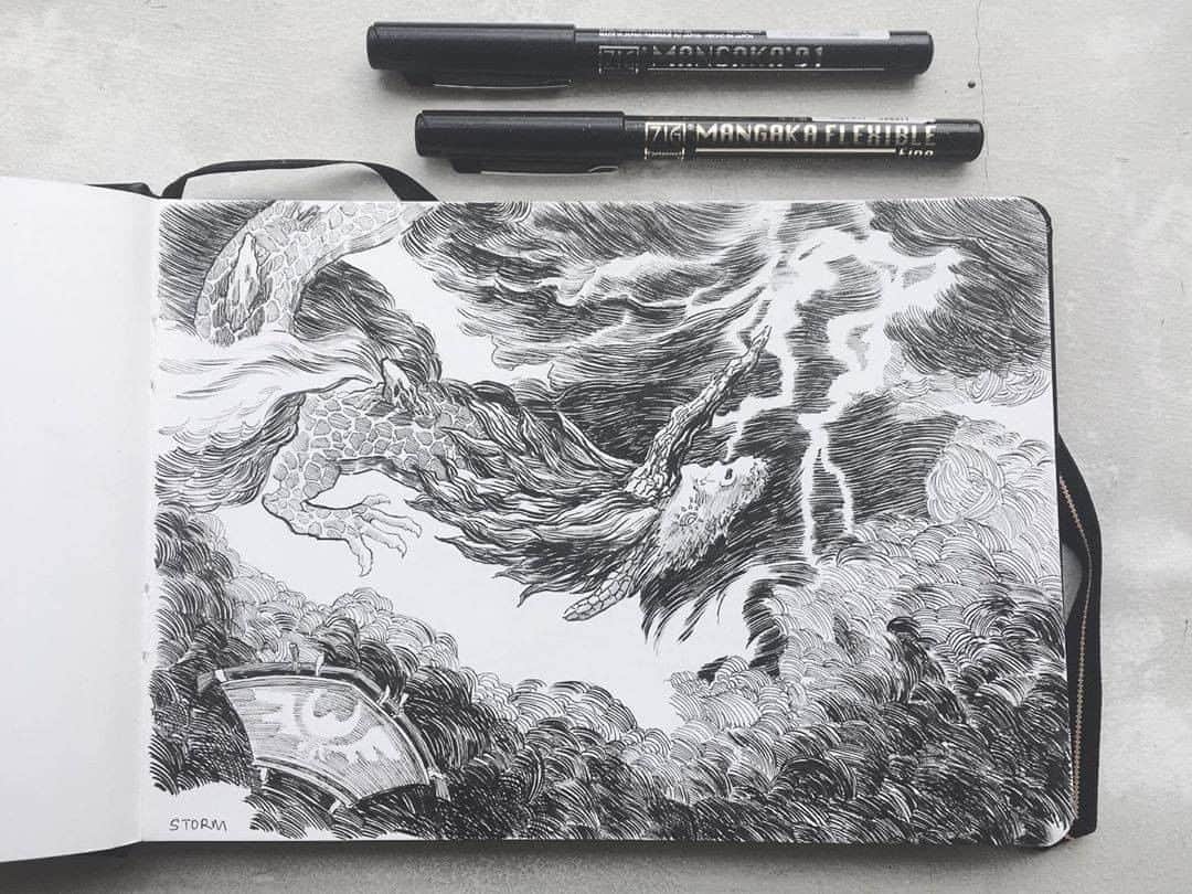 のインスタグラム：「荒れる海と嵐の中に現れた龍のイラスト🐉 線の太さや線の重ね方によって表現方法や見せ方が変わりますね。ZIG MANGAKA 01とZIG MANGAKA Flexibleを使って描いて頂きました。  Amazing dragon in the storm 🐉⚡ Beatiful line drawing with ZIG MANGAKA 01 and ZIG MANGAKA Flexible.  Art by: @mishiechua  Made with:  1. ZIG Cartoonist MANGAKA 01 2. ZIG Cartoonist MANGAKA FLEXIBLE  #kuretake_inktober #kuretake #kuretakezig #inktober #inktober2020 #呉竹 #インクトーバー #インクトーバー2020 #kuretakeinktober #blackandwhite #blackandwhiteart #inkdrawing #inkart #inkillustration #kuretakebrushpen #zigmangaka #zigmangakaflexible #inktober2020storm #inktoberday17」