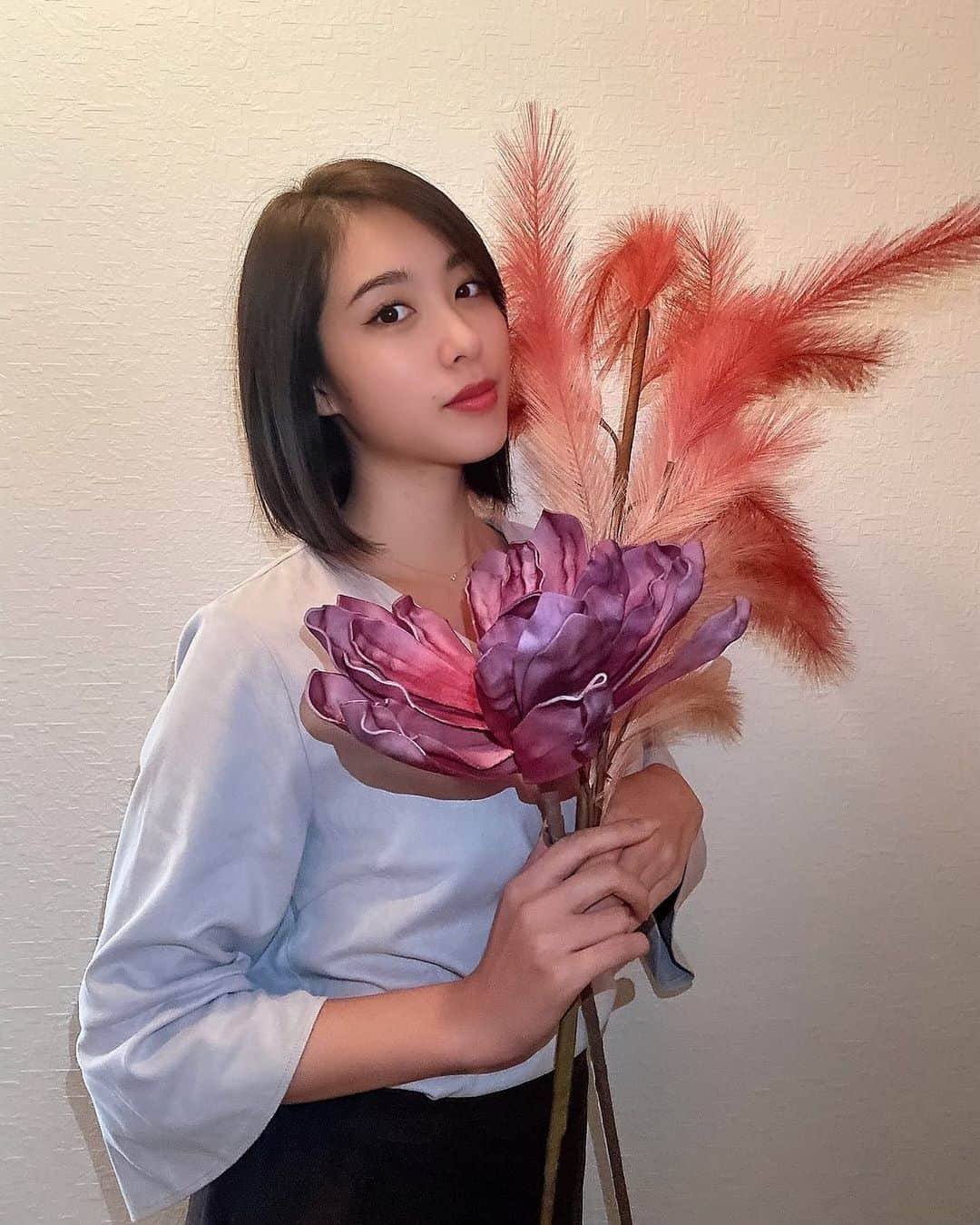 のインスタグラム：「今日のWithありがとうございました💓 いつも以上に時間過ぎるの早かった〜 毎回楽しい時間をありがとうございます☺️ . この間、久しぶりに友達とお泊まりしたんだあ😆 めちゃ楽しかったの🤍 映え写真も沢山撮ってくれた😂💕ありがと🥺 . #new #cyberjapan #サイバージャパン #新人 #cjd_chiaki #withlive」