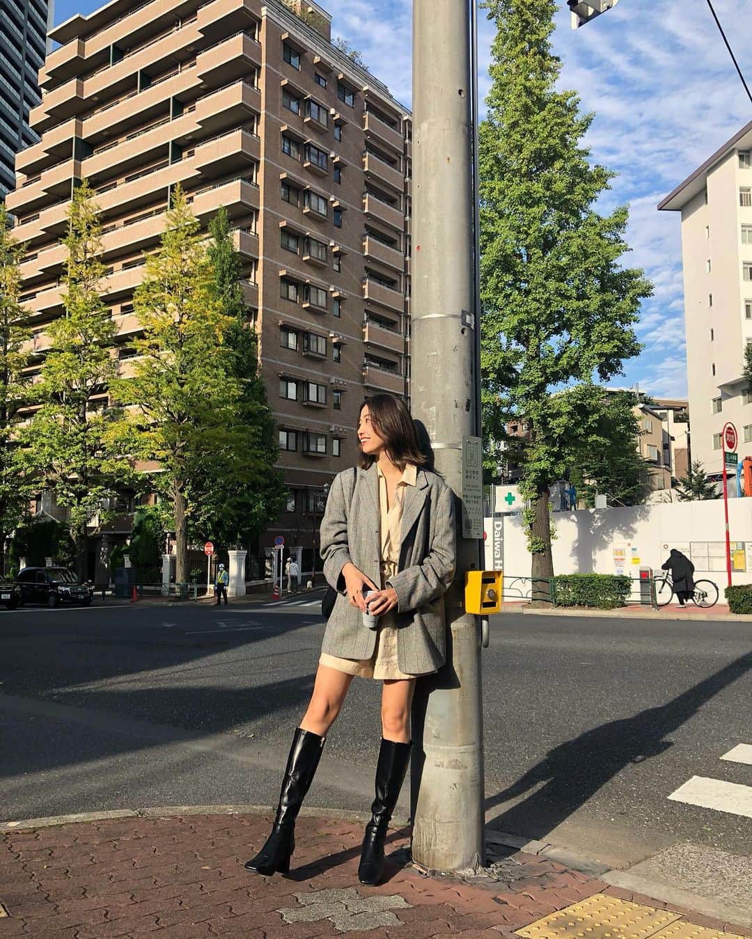 岩崎志保のインスタグラム：「🌇🧡」
