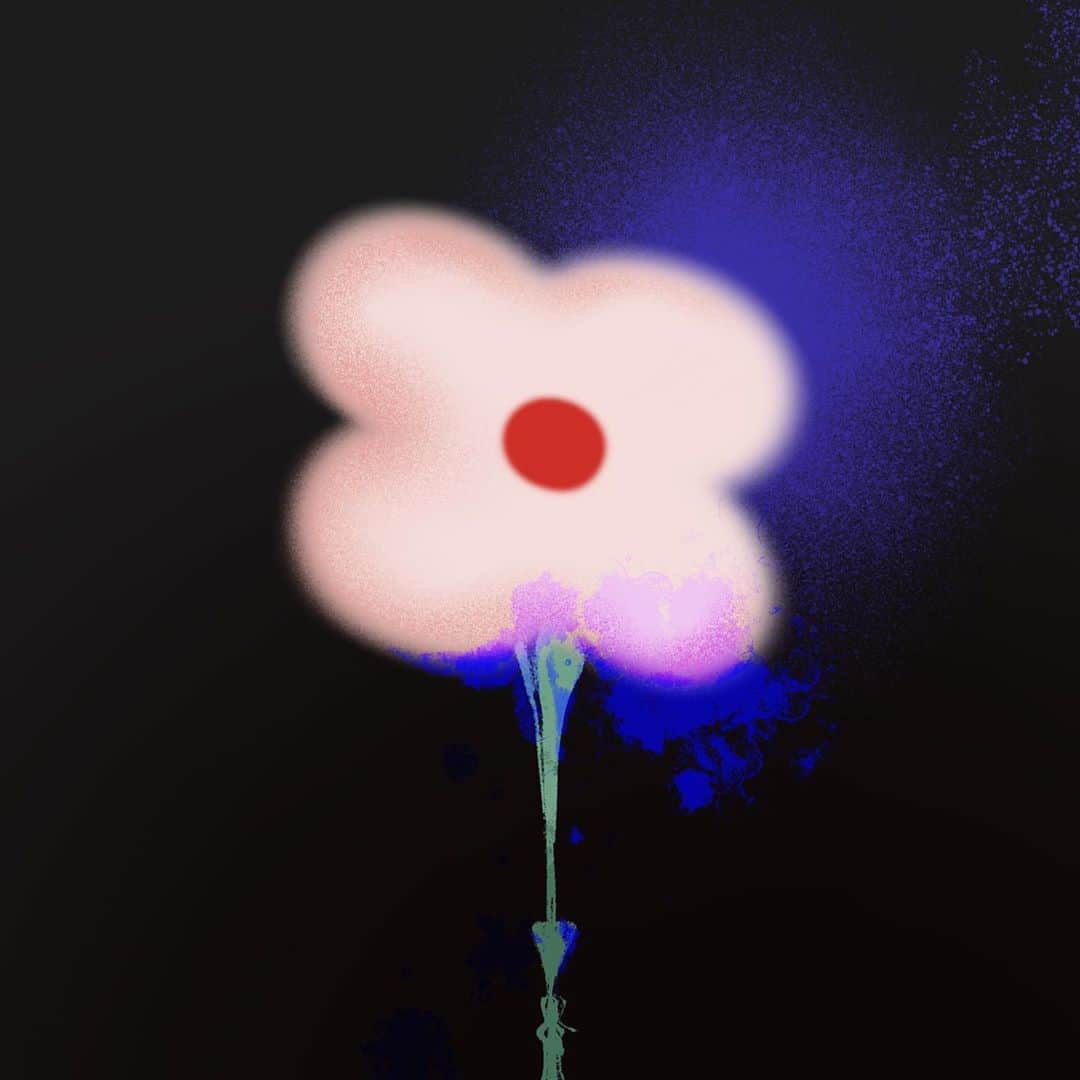 晴日のインスタグラム：「rain make flower bloom」