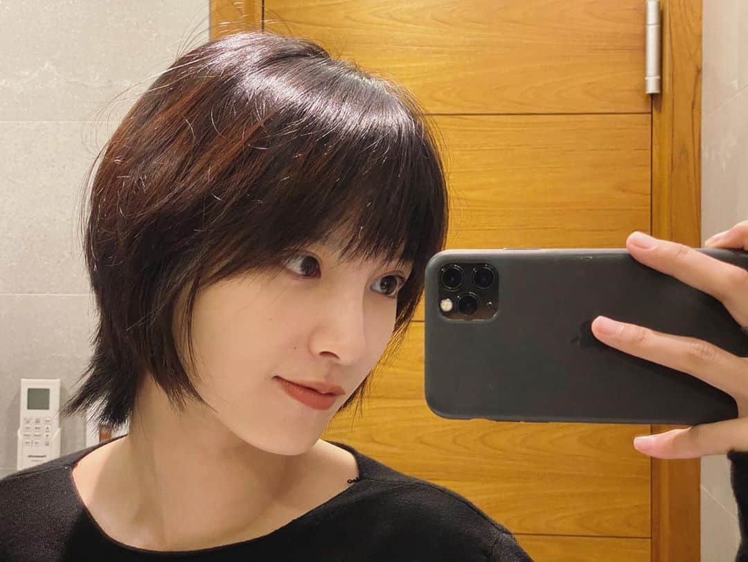 吳子霏（Ellen Wu）さんのインスタグラム写真 - (吳子霏（Ellen Wu）Instagram)「(*☻-☻*)」10月18日 19時31分 - ellenwuuuuu