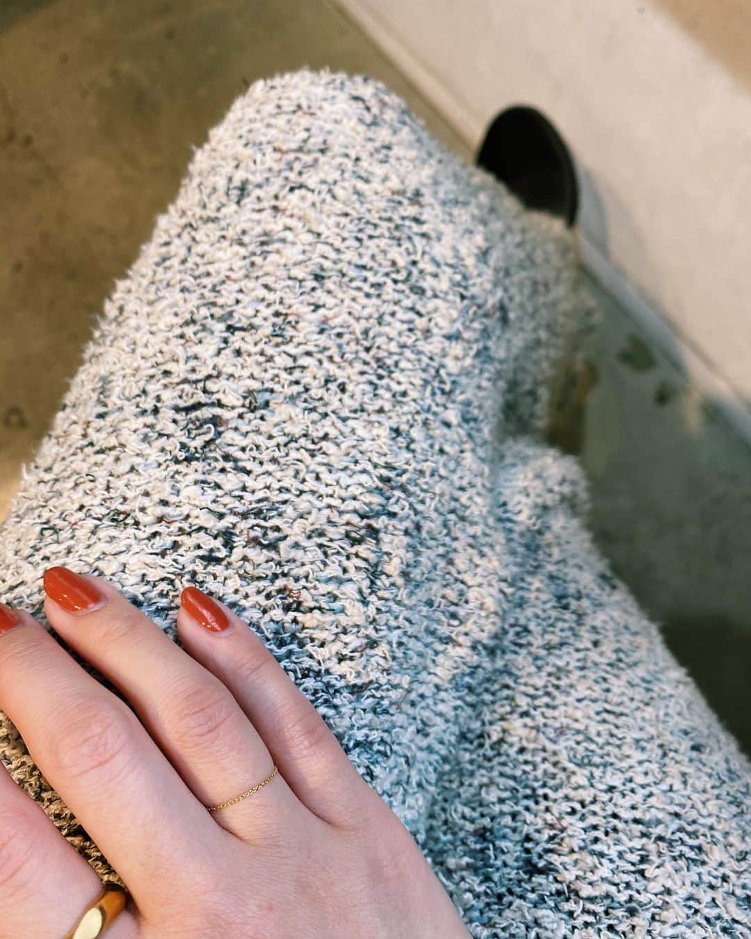 のインスタグラム：「. 華奢なチェーンリング💍 @uniquejewelry2017  付けてるの忘れてしまう位、指に馴染む😌 . #uniquejewelry」