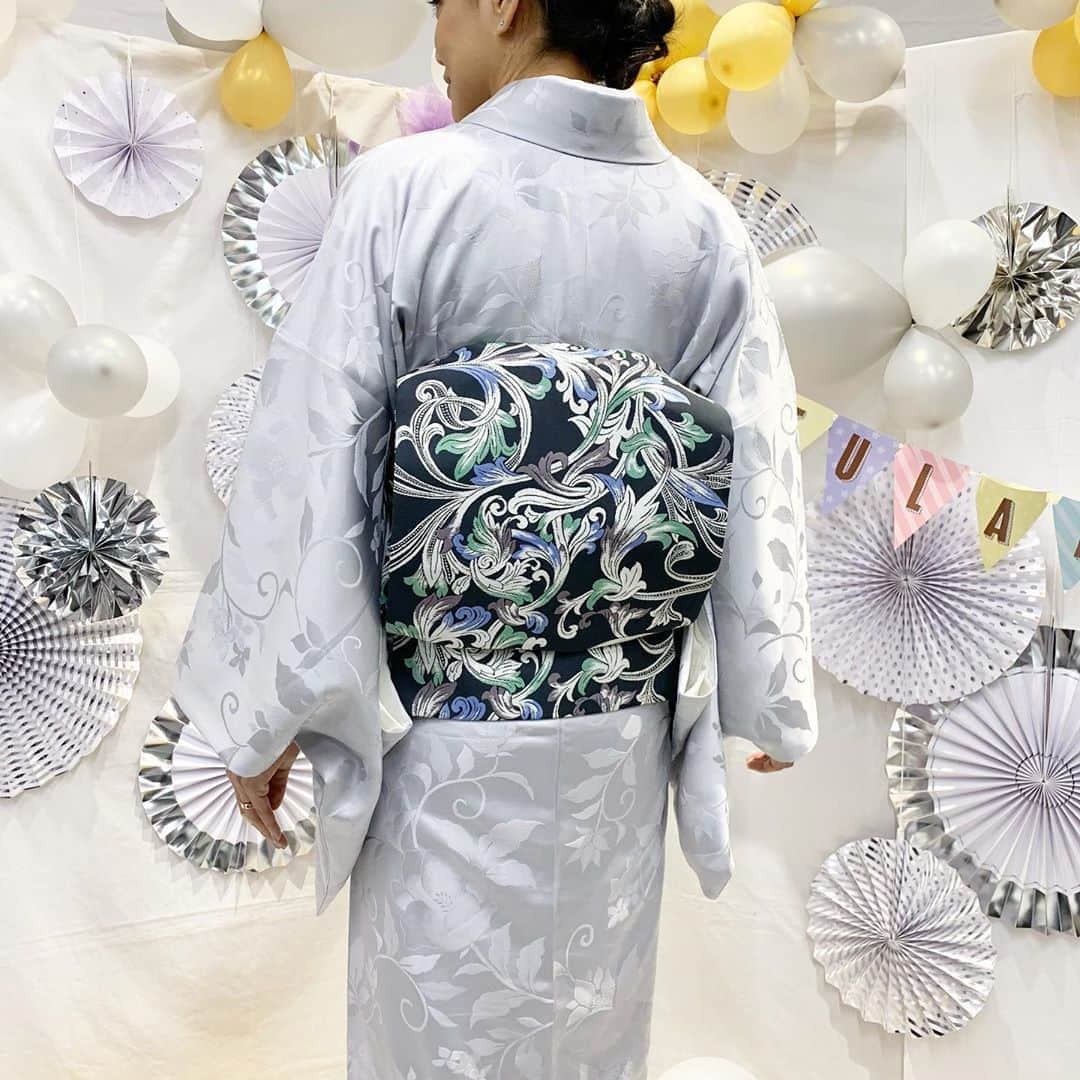 前田典子さんのインスタグラム写真 - (前田典子Instagram)「#着物で銀ブラ ❣️ @ichiru_kimono_school  #いち瑠着方教室  今日は初級コースの終了式でした❣️ #いち瑠認定4級🎉  銀座校の堀先生 お世話になりました❤️ なんとか自分で着れるようになった😅  11月からは 中級クラスに進みます💪  先日、オーダーした新しい帯が出来上がったので初おろし👘 せっかく着物を着たので #着物でお出かけ #銀ブラ  #いち瑠　お教室は全国にあります 着物を自分で着れるようになりたい‼️ 何か習い事をしたい💜 和文化を学びたい💚 などなどご興味ある方は是非❣️ #11月生募集中　です😊 #マエノリ#前田典子」10月18日 19時53分 - maenorichang