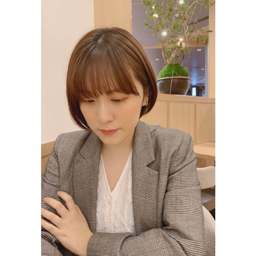 望月萌衣さんのインスタグラム写真 - (望月萌衣Instagram)「🧐 . . . . . #日常#お出かけ#おやすみ #他撮り #秋コーデ#いいね返し#女子大生#渋谷#日常#秋#ショートヘア #ショートボブ#me#weekend #autumn #autumnstyle #shorthair #japan#japanesegirl #hangout#ootd #좋아요반사#좋아요 #오오티디#데일리룩#일상#오늘의훈녀#코디#가을#외출 #일본」10月18日 20時06分 - cq_meim