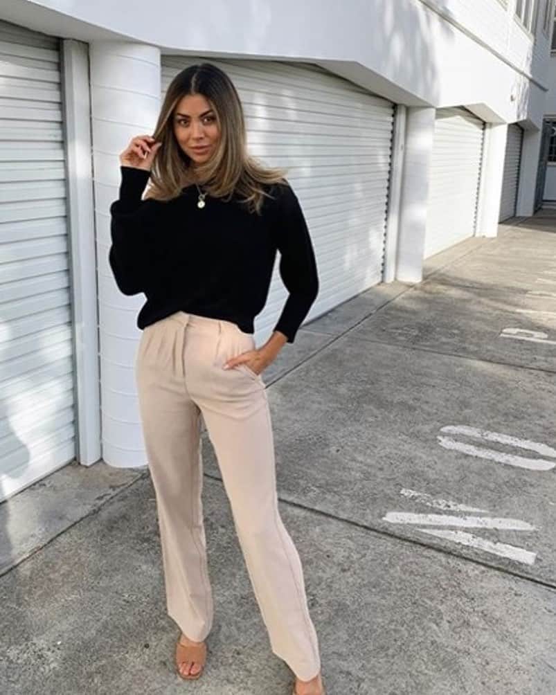 クーカイのインスタグラム：「Le pantalon Montmartre, un look casual chic comme on aime.   #pants #kookai #fashion」