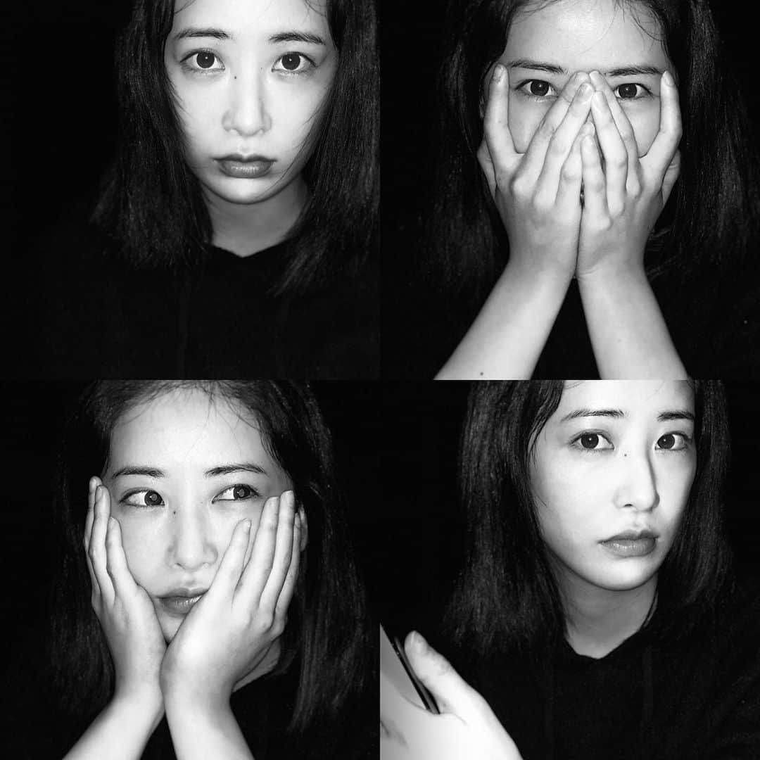 神室舞衣のインスタグラム：「もう10月15日すぎた はやい、早すぎる。 今年は金木犀と銀木犀の樹を買いました。 目的はあります。 金木犀のお花を蜂蜜漬けにしてソーダで割ったり、お酒に漬けて飲んだり。 お酒は桂花陳酒って名前。 白ワインに3年とかキンモクセイ漬けるって。 桂花ってキンモクセイだったのを今年知ったの。 桂花茶もあるよね☺︎ 熊本の桂花ラーメンはどうなのかな。」