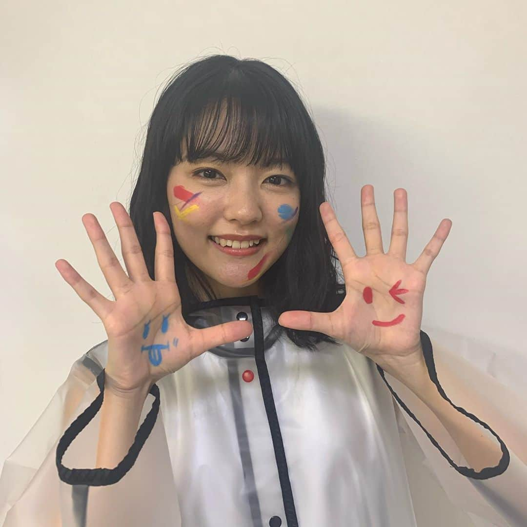 上田理子さんのインスタグラム写真 - (上田理子Instagram)「Zeppに向けて準備が着々と進んでおります🤍  リハからFUNな気持ちでいっぱいだから、このまま本番まで駆け抜けます💨 お楽しみにしててください！  #ふぁん #ふぁんtasy2020」10月18日 20時40分 - ueda_riko_official