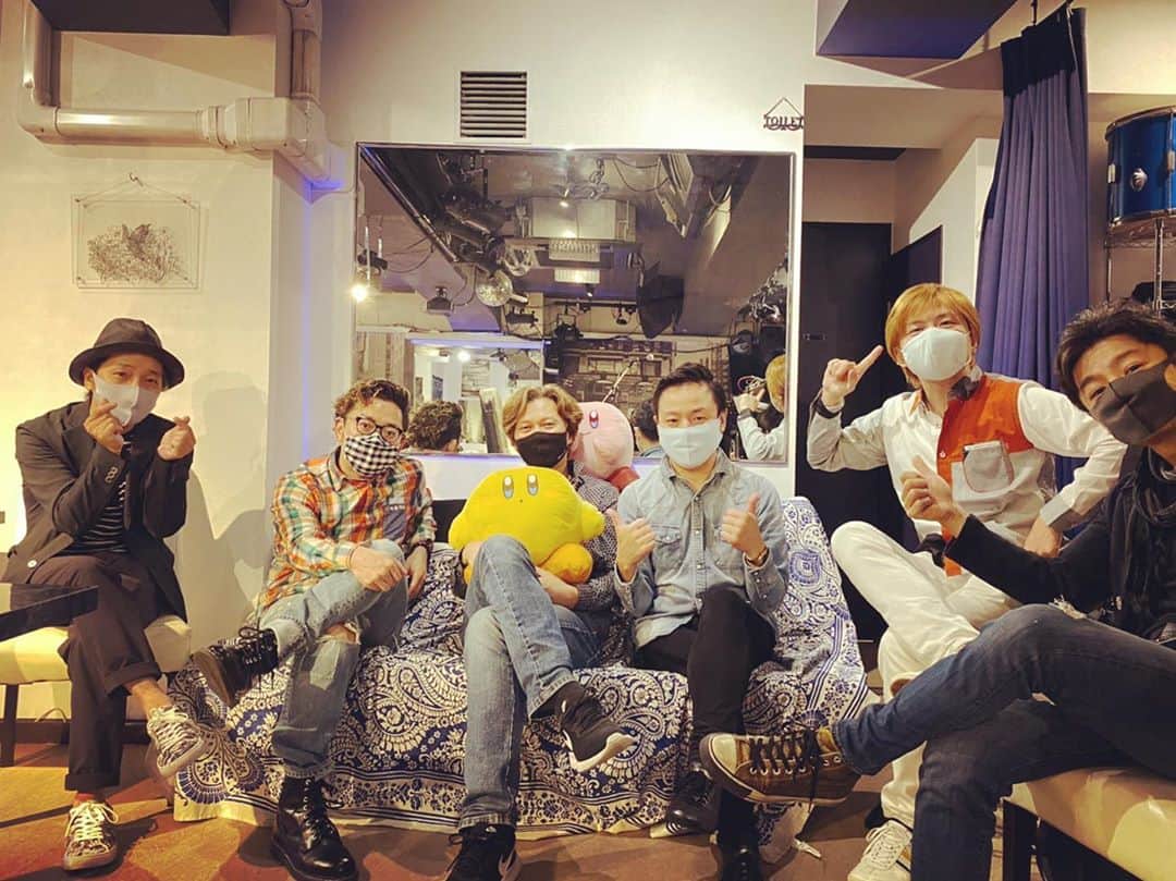 ただすけのインスタグラム：「昨日は「久しぶりライブ２」ご来場ご視聴、本当にありがとうございました☺️ 次回は12/7の予定です。 まだまだ制限付きの開催の予定ですが、ご予定合いましたら是非。」