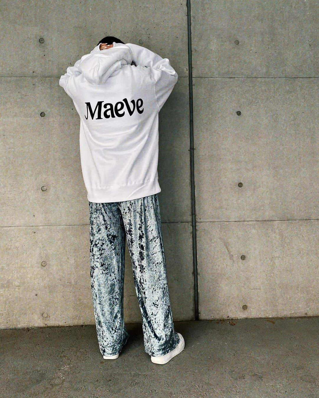 所谷舞さんのインスタグラム写真 - (所谷舞Instagram)「velor pantsは丈も長すぎなくて ウエストもゴムだからすごく使えるitem🤍 これ一つで一気に秋冬感が出ます🐶 @maeve_official_」10月18日 13時04分 - _mai_i_