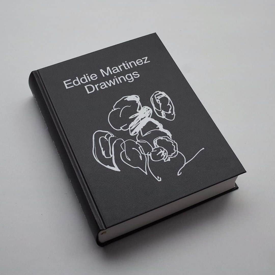 DOVER STREET MARKET GINZAさんのインスタグラム写真 - (DOVER STREET MARKET GINZAInstagram)「38 titles including the limited special editions from Triangle Books (founded in 2013, based in Brussels, Belgium) have arrived at Dover Street Market Ginza 7F Bibliotheca.  Drawings by Eddie Martinez Headless Woman with Parrot by Caitlin Keogh Soft Places (II) by Harold Ancart  @trianglebooks @doverstreetmarketginza @post_books @twelvebooksdistribution #doverstreetmarketginza #bibliotheca」10月18日 13時15分 - doverstreetmarketginza