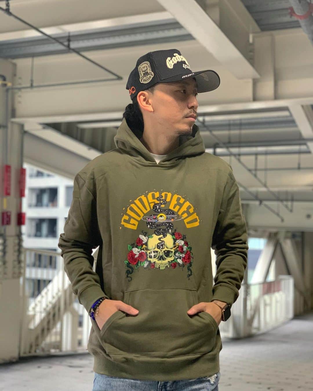 のインスタグラム：「#growaroundnewarrivals  GODSPEED NYC🗽 WEBUP完了してます👍 NY発のGODSPEED NYC,DAVE EASTやYOUNG THUG,NAV,NASが着用していたり、アーティスト以外にもSTEPHEN CURRY,RUSSELL WESTBROOK などのNBA選手も着用しています。 172cm 63kgでLサイズを着用しています。」
