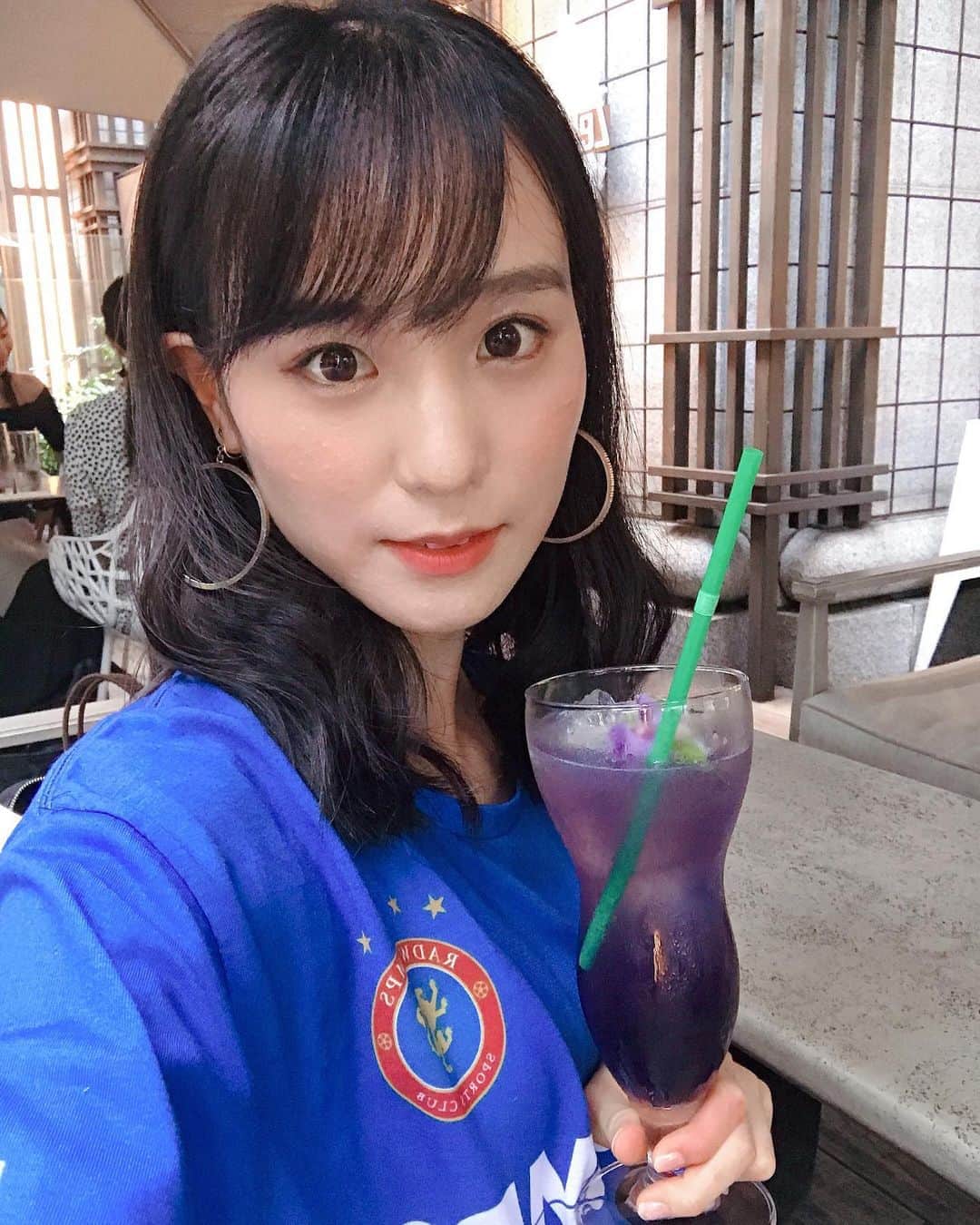 のインスタグラム：「・ バースデーライブのチケット一般発売中🌈 受付はプロフィール欄にあるURLからどうぞ💁‍♀️  🎀Bitter & Sweet ASAHI TASAKI Birthday Live 2020 ～me to me～🎀  当日まであと33日🍎🧸  【日程】11月20日(金) 【開場 / 開演】19:30 / 20:30 【会場】築地・汐留BLUE MOOD ・ ・ ・  #ビタスイ #ATBD #田﨑あさひ #バースデーライブ #誕生日 #バースデー #🎂 #birthday #birthdaylive」