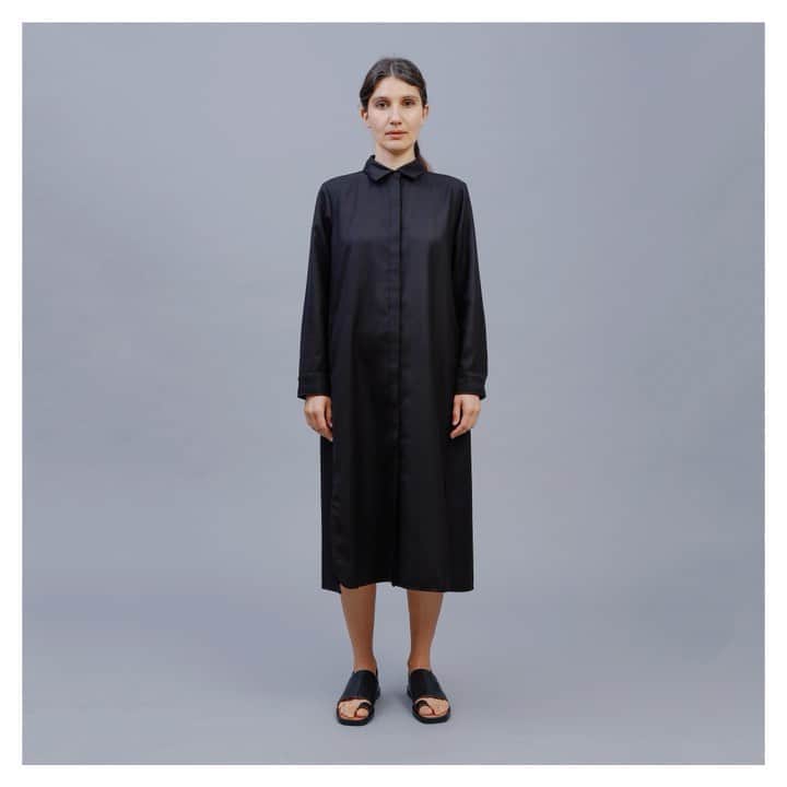 のインスタグラム：「The ALPHA60 Lucy Shirt dress is a long, relaxed style with subtle A-line silhouette, front design lines with in seam pockets; extending through to splits at hemline, with contrast square and curved corner detail. Finished with petite collar, set in sleeves with tailored cuffs, and in-seam pockets. Cut from soft herringbone shirting.」