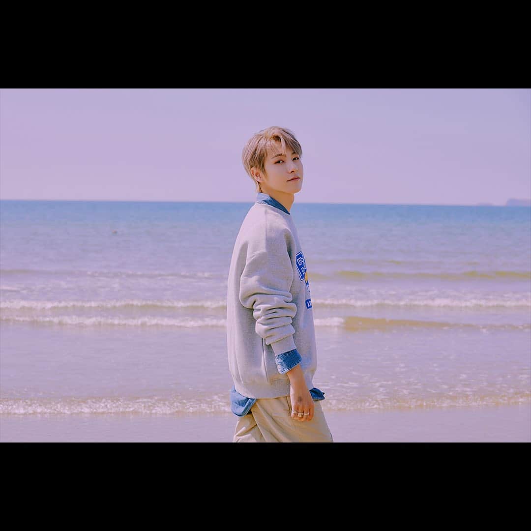 NCTさんのインスタグラム写真 - (NCTInstagram)「From Home  #FromHome #NCT #NCTU #RESONANCE #RESONANCE_Pt1 #NCT_RESONANCE」10月18日 15時01分 - nct