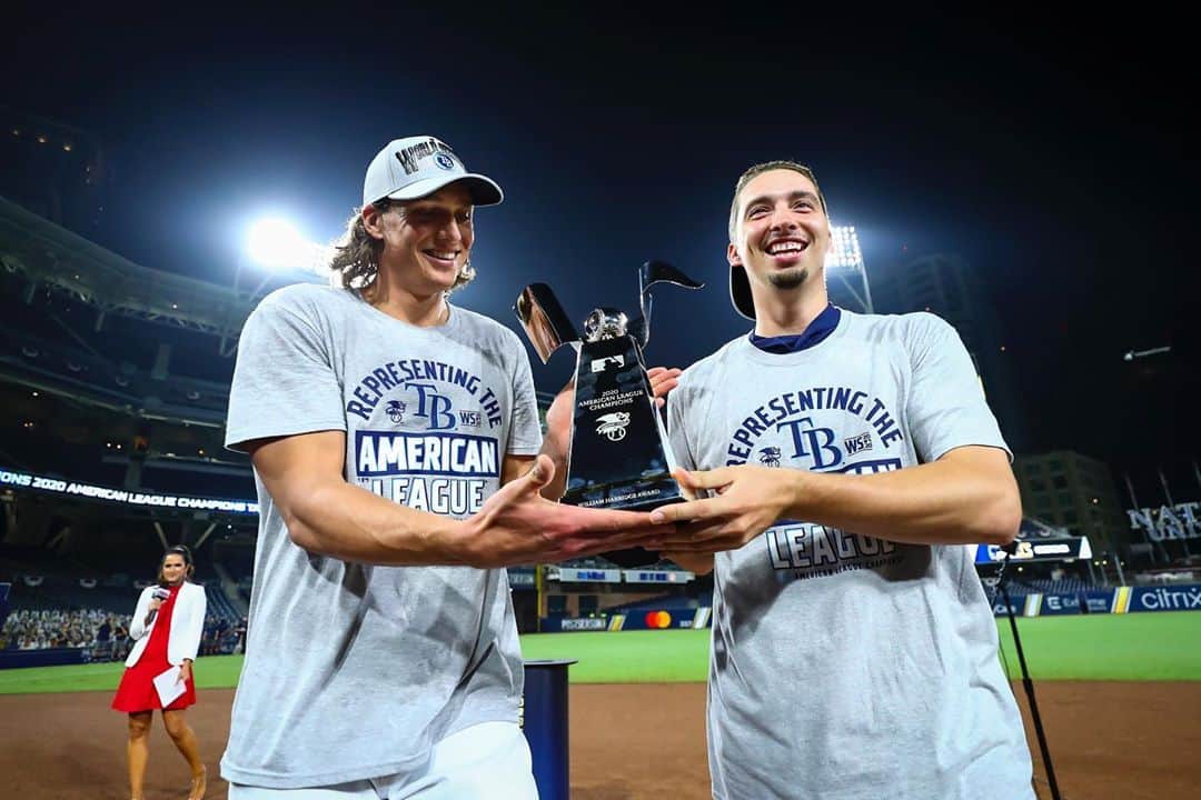 ブレイク・スネルのインスタグラム：「WORLD SERIES BOUND!!!! 🕺🏼 🎉 🎊」