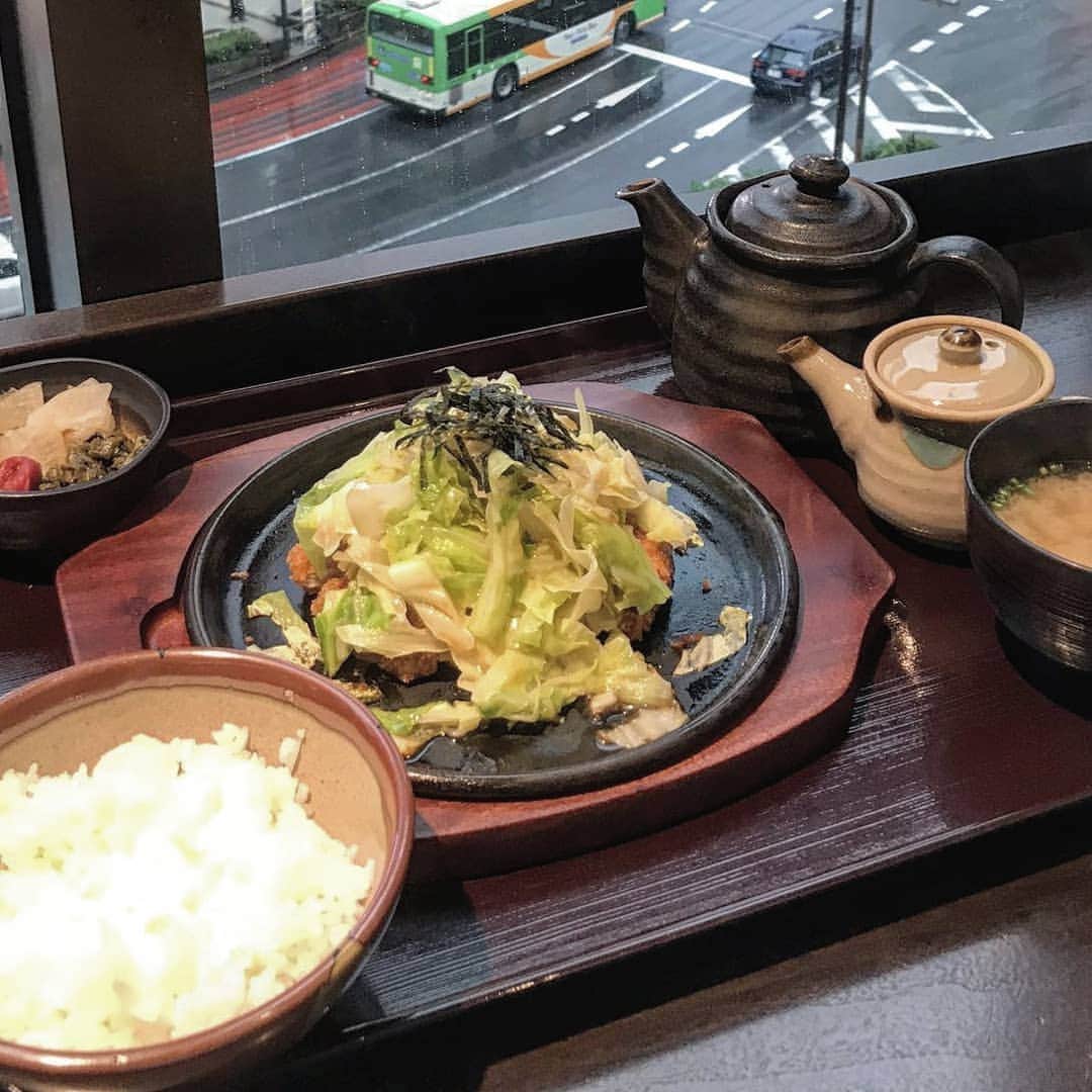 越中睦士のグルメインスタ