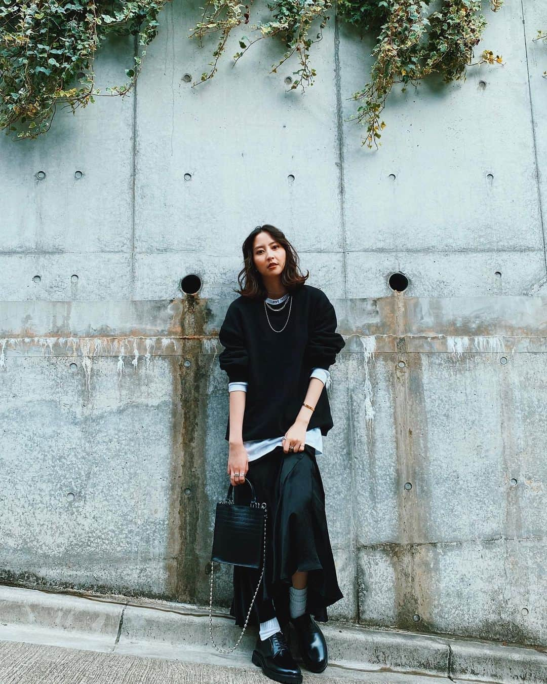 河北麻友子さんのインスタグラム写真 - (河北麻友子Instagram)「FASHION TOP: FIVE TWENTY ONE  SKIRT: muller of yoshiokubo SHOES: NERD MIND BAG: Ameri #FASHION #OOTD #麻友コーデ」10月18日 21時09分 - mayukokawakitaofficial