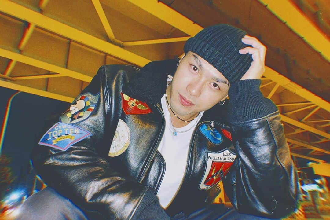 のインスタグラム：「「I feel the need,the need for speed!」  📷by @korifilms  #勝負はこれからだ  #トムクルーズかっけ #avirex#topgun #fashion #bboy #ootd#革ジャン#ライダースジャケット #topgunmaverick #tomcruise」