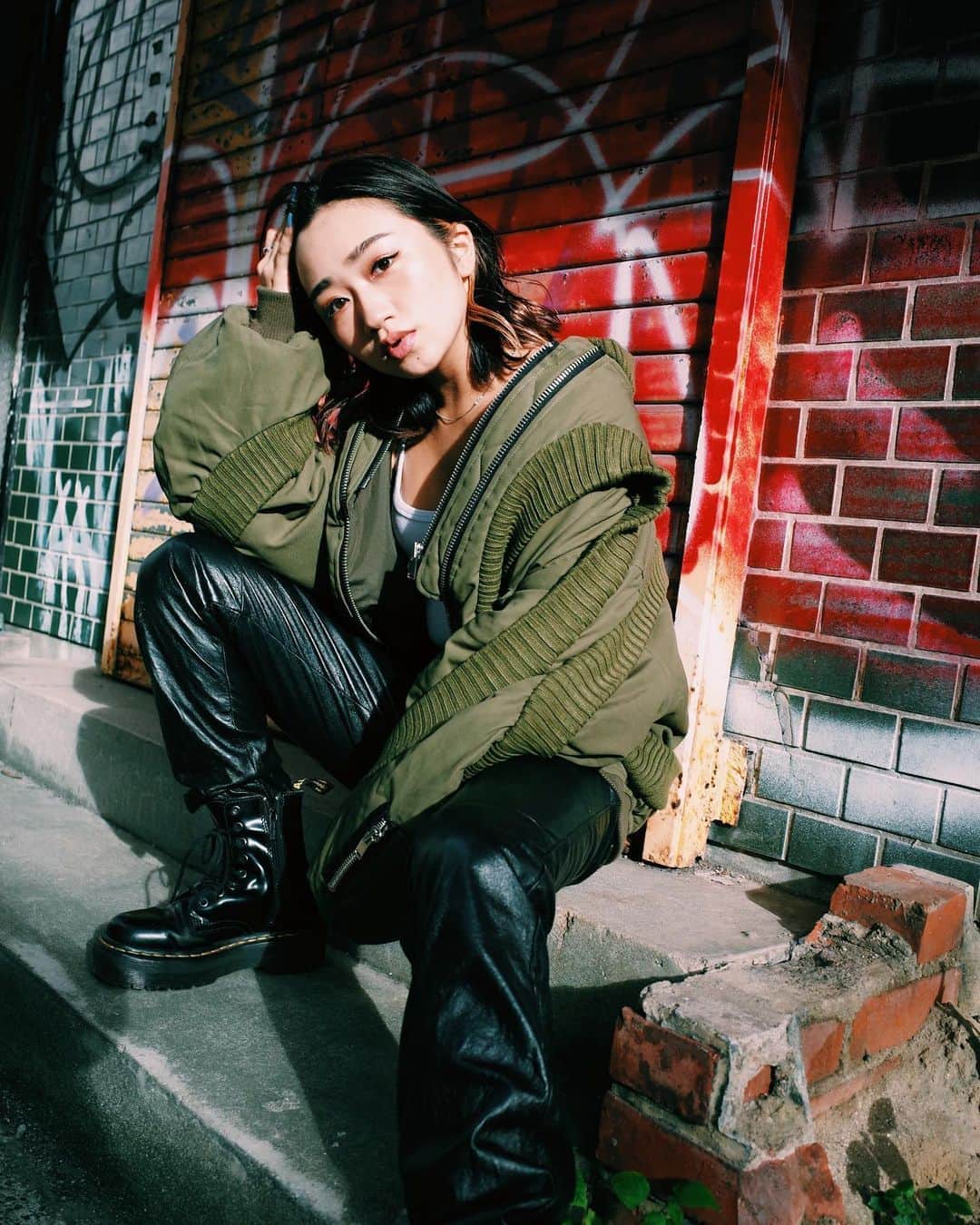 のインスタグラム：「. . . 休み前のいい時間☕️ . . photo..トヲル model..あかり . . #gr_meet_japan」