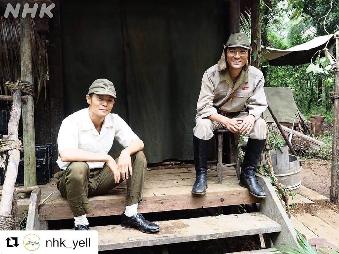 山崎潤さんのインスタグラム写真 - (山崎潤Instagram)「#Repost @nhk_yell with @get_repost ・・・ 戦場シーンのロケのオフショットをお届けします📷  過酷な撮影を乗り切ったみなさん。 担当されていた楽器とともに🎸🎺🥁  スワイプで、前室での写真も！  #朝ドラエール #窪田正孝 #森山直太朗 #山崎潤 #近藤フク #萩原利久」10月18日 15時51分 - jun_yamasaki14