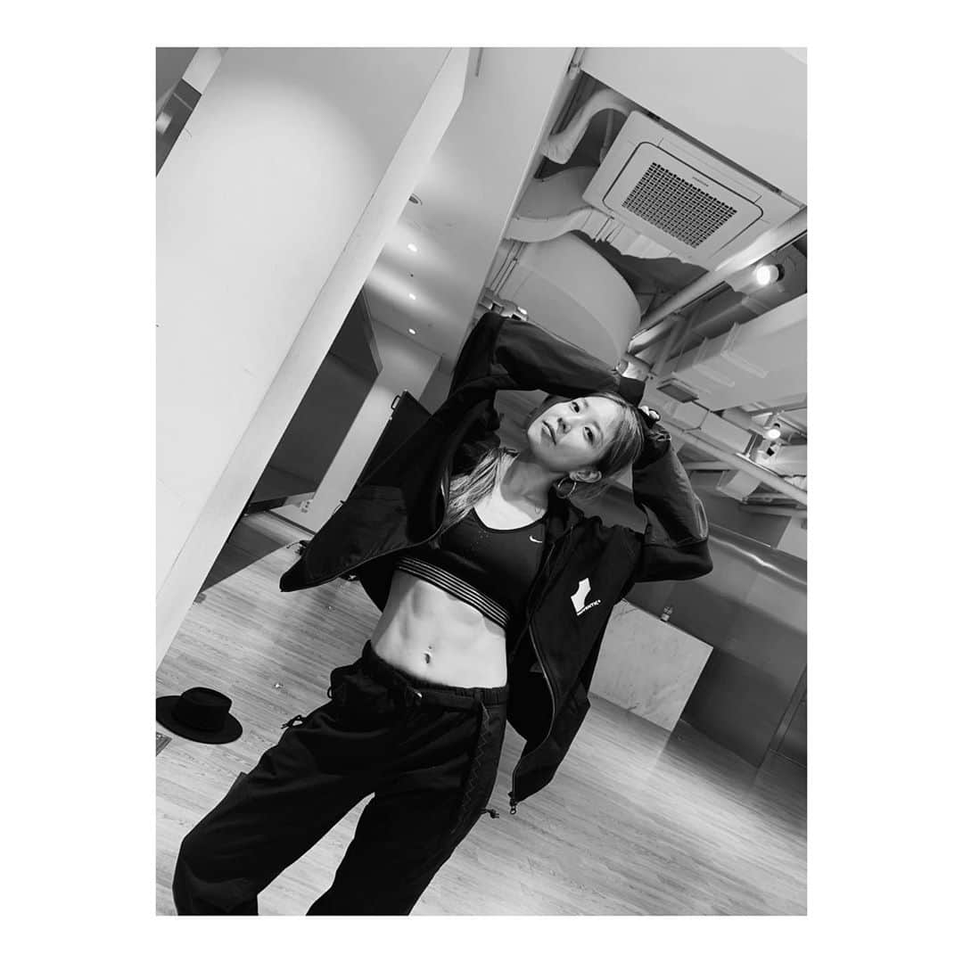 BoAのインスタグラム：「👻」