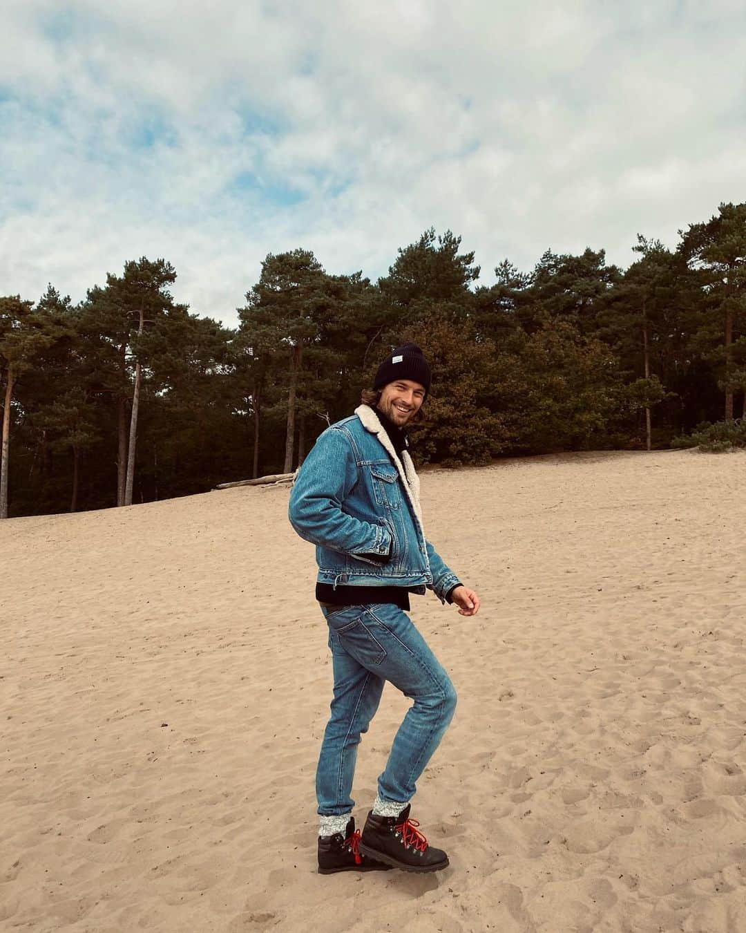 WOUTER PEELENさんのインスタグラム写真 - (WOUTER PEELENInstagram)「Lekker stappen🚶🏻‍♂️」10月18日 16時32分 - wouterpeelen1