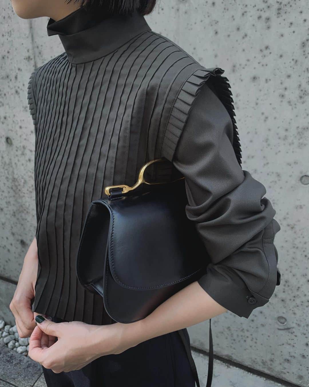 のインスタグラム：「.  10/21- Detachable collar shirt set KHA.NVY  #RIMARK」