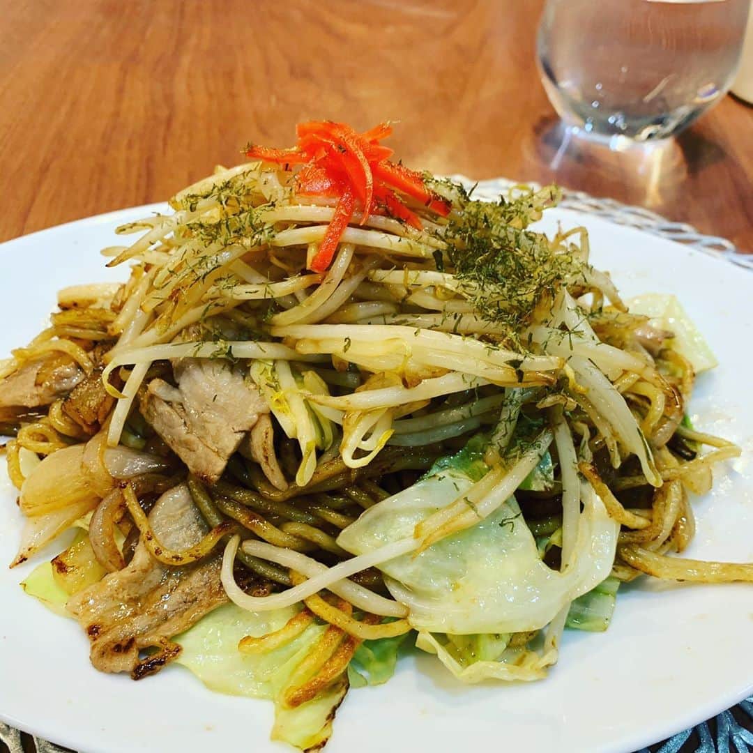 のインスタグラム：「焼きそば＆お好み焼き 超超超超超劇劇劇劇劇 うままままままし！ 豚＆イカ＆牡蠣＆油かす焼き！」
