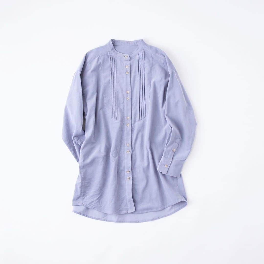 のインスタグラム：「【WOMEN’S ITEM】  -細コーデュロイ チュニックブラウス-  秋冬定番のコーデュロイアイテム。今年は細めのコーデュロイで新鮮な装いに。チュニック丈のブラウスはイージーパンツやフレアパンツなどトレンドボトムとも相性抜群。  FREAK’S STORE コーデュロイマオカラーシャツ 問い合わせ番号:30088801650 価格:￥6,360(+tax)  ▶︎画像をタップして商品情報をチェック！  #freaksstore #フリークスストア #freaksstore20fw」