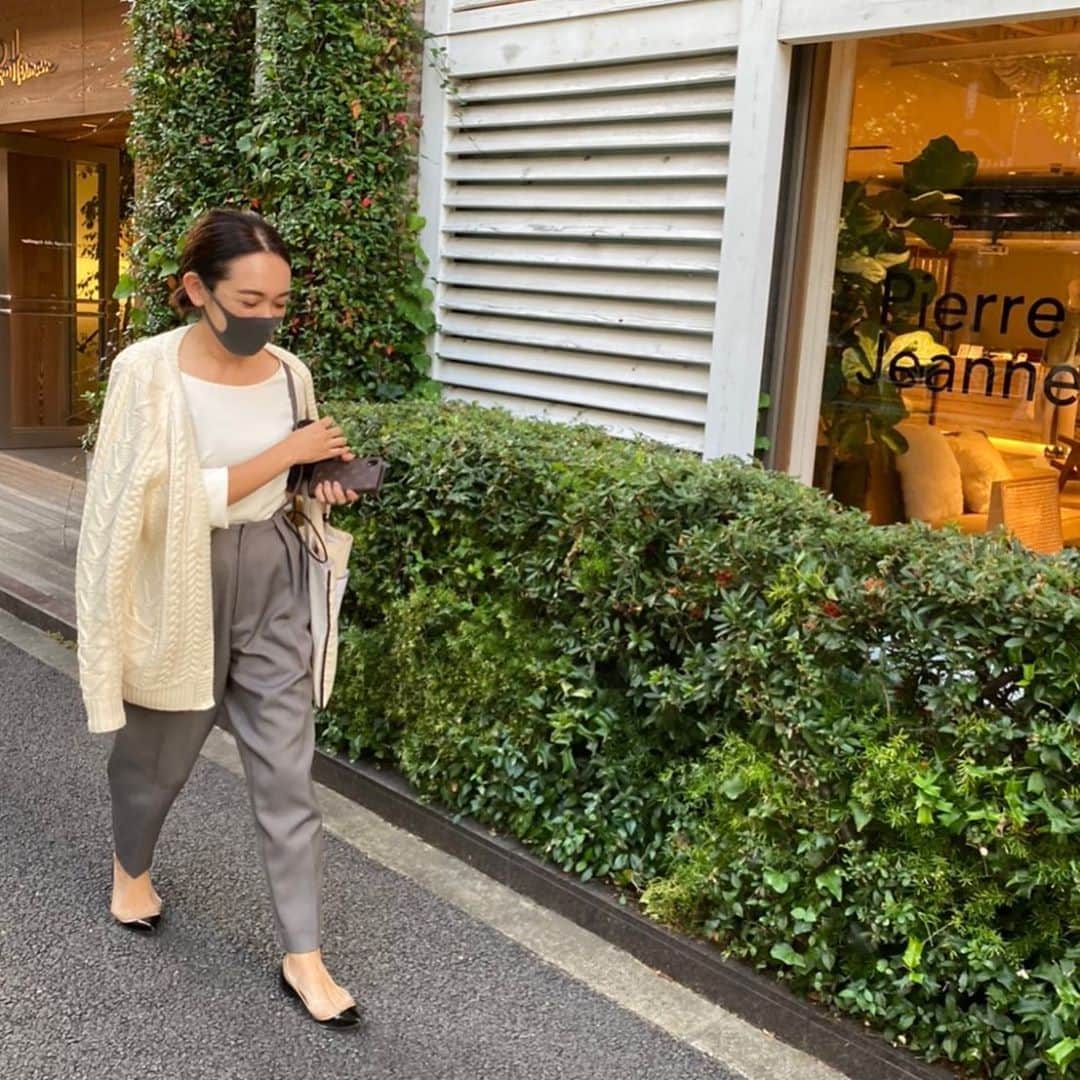 aki_closetのインスタグラム：「. お気に入りのパンツはいて 大好きな人たちとの集まりに 顔ニヤニヤ🤣w . photo by @midwest_aki_  thanks♡ . #lohen #stunninglure  #loin.  #bottegaveneta  #christianlouboutin」