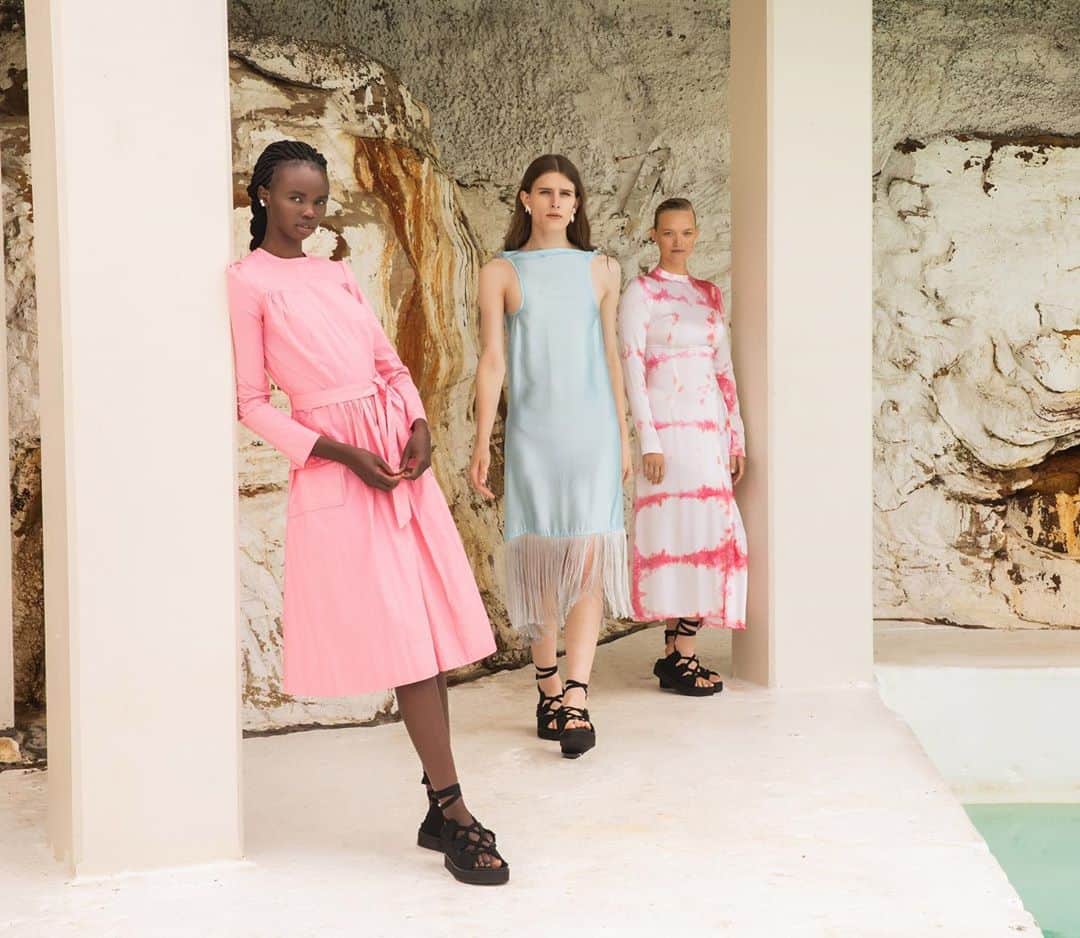 Lee Oliveiraのインスタグラム：「IMG has now officially announced the new sponsor for Australia Fashion Week. Australian Fintech juggernaut @afterpay will be picking up the naming rights for Australia’s biggest fashion event going forward. Honoured to be tasked with producing exclusive imagery around the announcement on behalf of IMG for @wwd and the Australian @financialreview  #aafw」