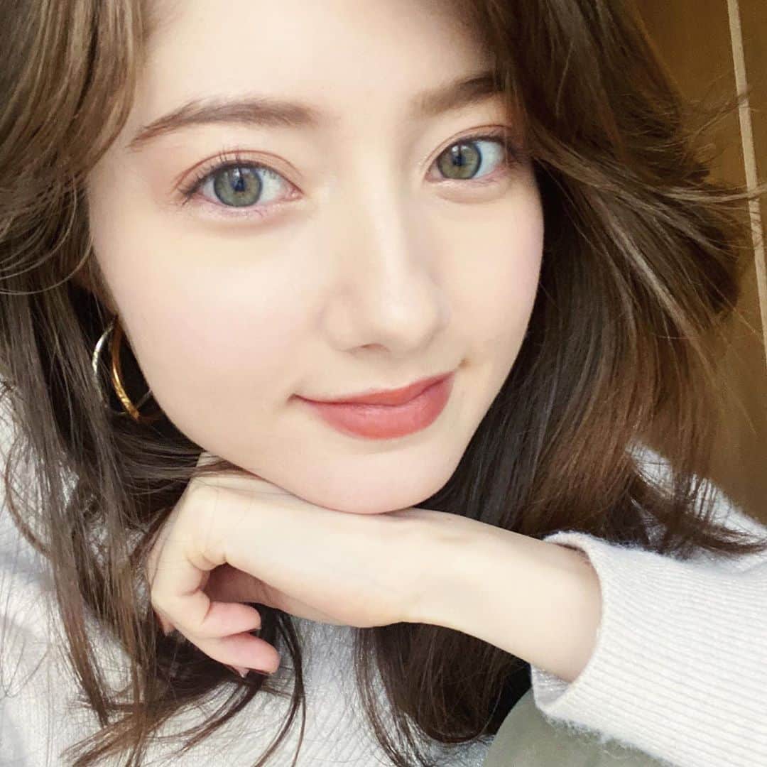 のインスタグラム：「. 👀🤎 目元ナチュラルな日。 . #selfie #hazeleyes」
