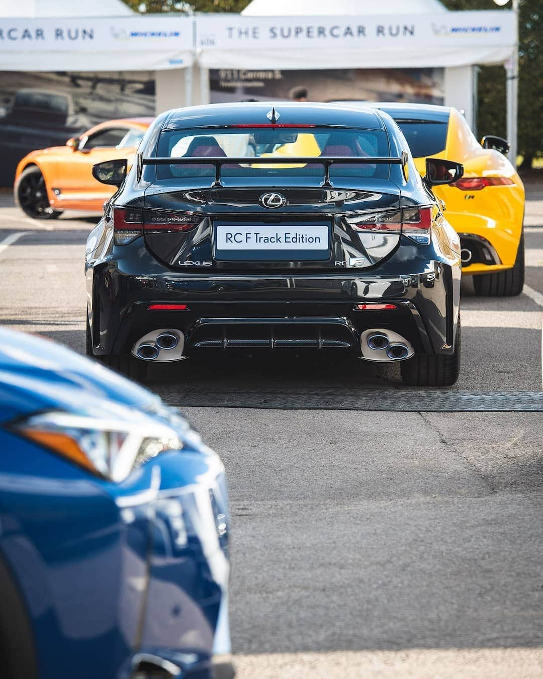 Lexus UKさんのインスタグラム写真 - (Lexus UKInstagram)「Getting ready for the final day of #GWSpeedWeek. Have you enjoyed it so far?  Photo credit: @SimonJessop_Photo  #Design #CarDesign #LexusPerformance #Automotive #Lexus #LexusF #CarsofInstagram #Goodwood」10月18日 18時55分 - lexusuk