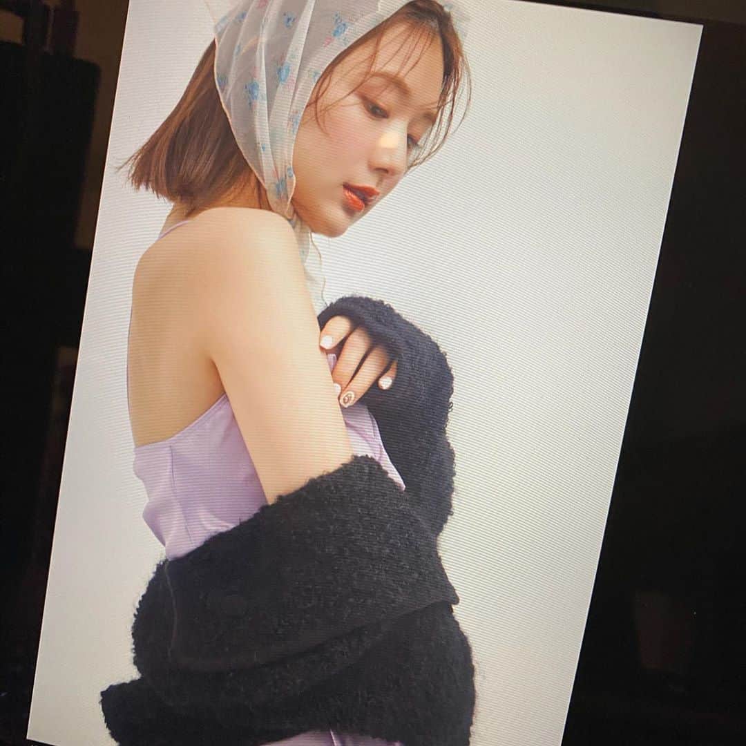 ひよんのインスタグラム：「👸🤡 ㅤㅤㅤㅤㅤㅤㅤㅤㅤㅤㅤㅤㅤ どっちもひよん🤤💜 1,2枚目と3枚目の差ね🙄ㅋㅋㅋ ㅤㅤㅤㅤㅤㅤㅤㅤㅤㅤㅤㅤㅤ #ひよん」