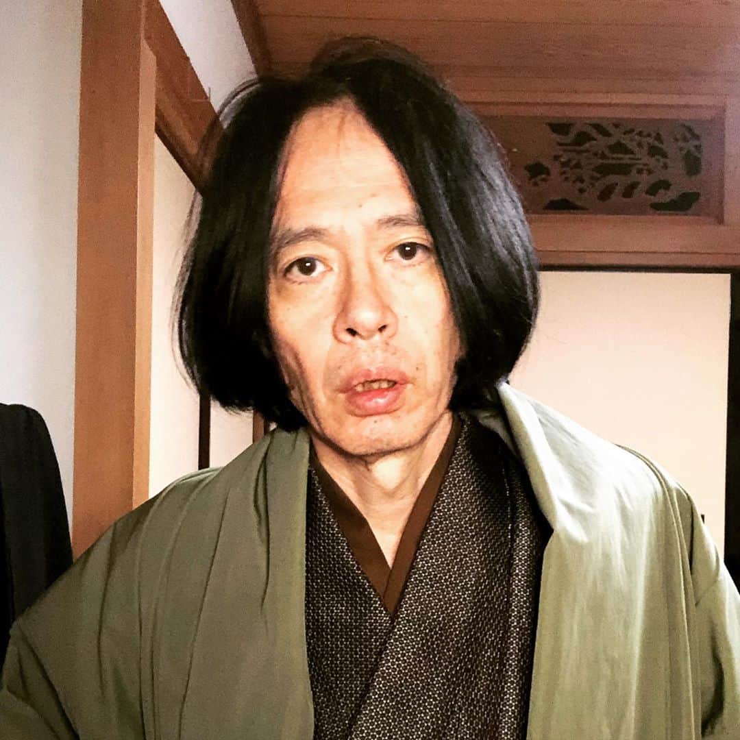 のインスタグラム：「刑事役？　それとも犯人役？」