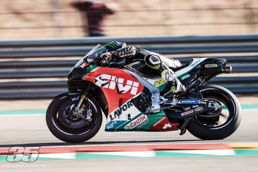 カル・クラッチローさんのインスタグラム写真 - (カル・クラッチローInstagram)「Unfortunately today I had slipping clutch on the warm up lap and first laps of the race. Tried my best to come back after a better weekend and good job by my team. Try again next week 👍🏼 @lcr.team @monsterenergy @hjchelmets @alpinestars @motogp」10月19日 5時51分 - calcrutchlow