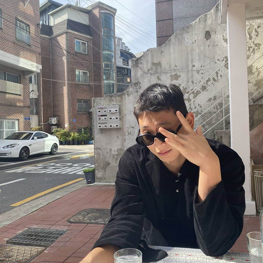 ジヌン さんのインスタグラム写真 - (ジヌン Instagram)「😉」10月18日 22時11分 - jinwoon52