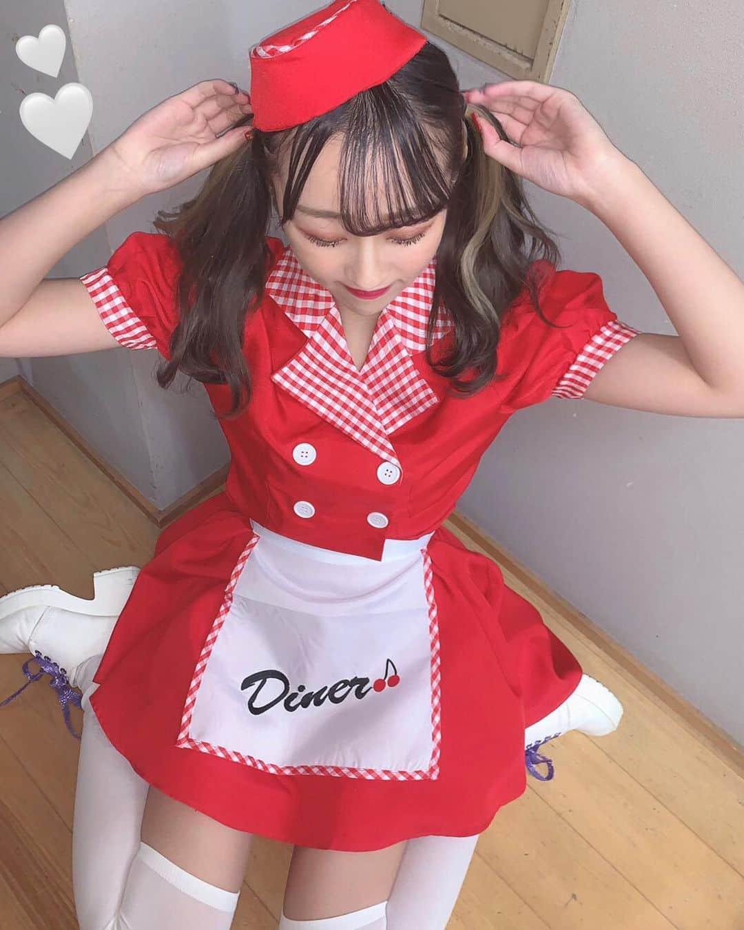 渡辺葉月さんのインスタグラム写真 - (渡辺葉月Instagram)「. . 🍔🍟🥤❤ . . . . . . #halloween #halloweencostume #はろうぃん #ハロウィン #コスプレ #ハロウィンコスプレ #ハロウィン仮装 #仮装 #ウェイトレス #ダイナーガール #ツインテール」10月18日 22時03分 - hazu.1123