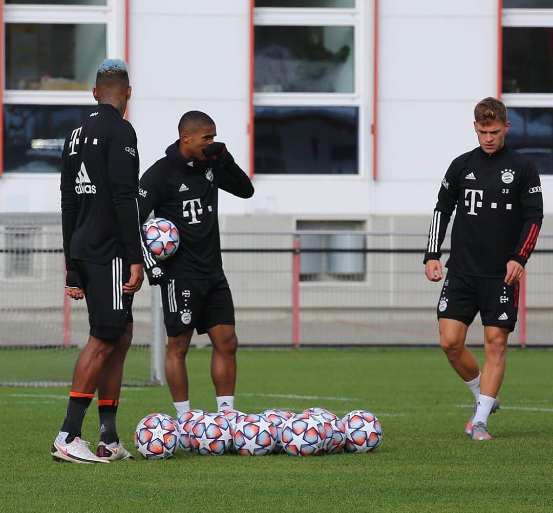 ダグラス・コスタさんのインスタグラム写真 - (ダグラス・コスタInstagram)「Morning session 😀」10月18日 22時04分 - douglascosta