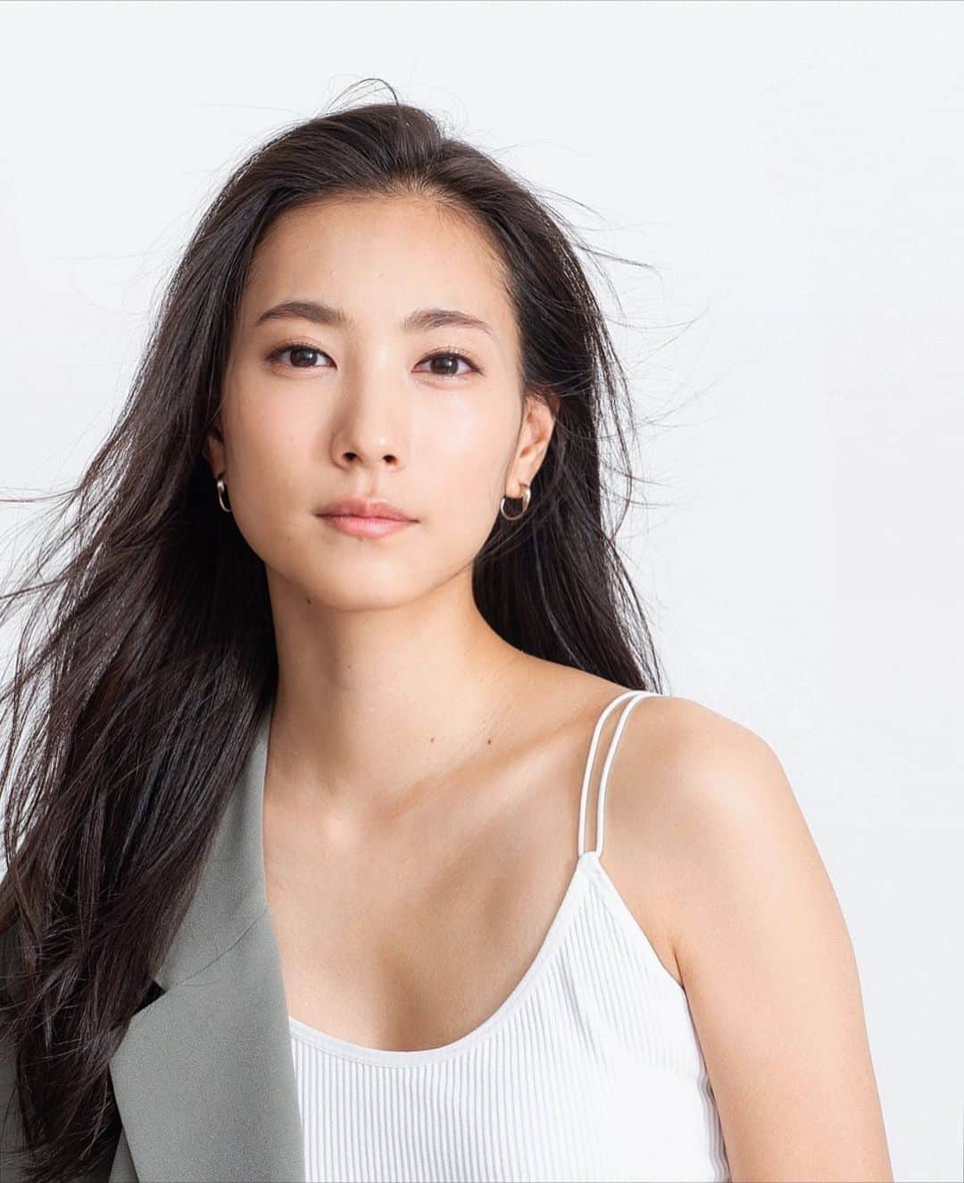 横川莉那のインスタグラム：「. 🌿」