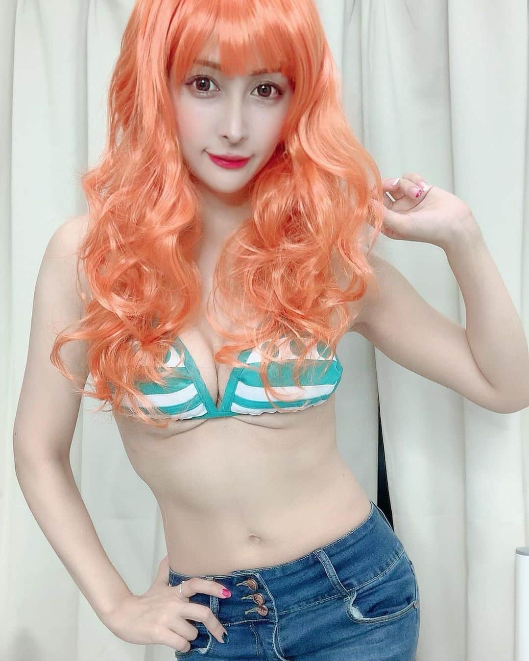 のインスタグラム：「コスプレのテストー！  まだパーツが足りないw 前髪もww がんばるーナミさんにわたしはなる！ #onepiece #ナミ#nami#cosplay #japaneseanime#japanesecosplayer  #インスタグラビア　 #instalove #follow #グラビア#扎心了#like #gravure#toky #style #photo #sexybody #love #sexyhot  #instagravure #맞팔 #tagsforlikes #YouTube #YouTuber#东京#model#sexy #YouTube」