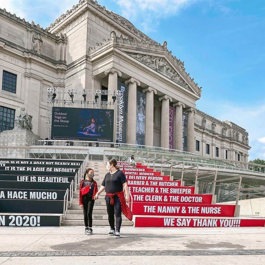 ブルックリン美術館さんのインスタグラム写真 - (ブルックリン美術館Instagram)「It's a gorgeous day to see some art. Planning a trip to Brooklyn Museum? Share the artworks your most excited to reconnect with, and you may show up on our feeds like these lovely recent visitors: ⁠@kimchimarx⁠ @blak.emoji⁠ @_adrian_.d._fidalgo_⁠ @sunshinelikeyourmother⁠ @elenasartadventures⁠ @christosap⁠ @kellymdoug⁠ @janeaugust @booksandbrooklyn @topflightfamily⁠⁠ #mybkm」10月18日 22時45分 - brooklynmuseum