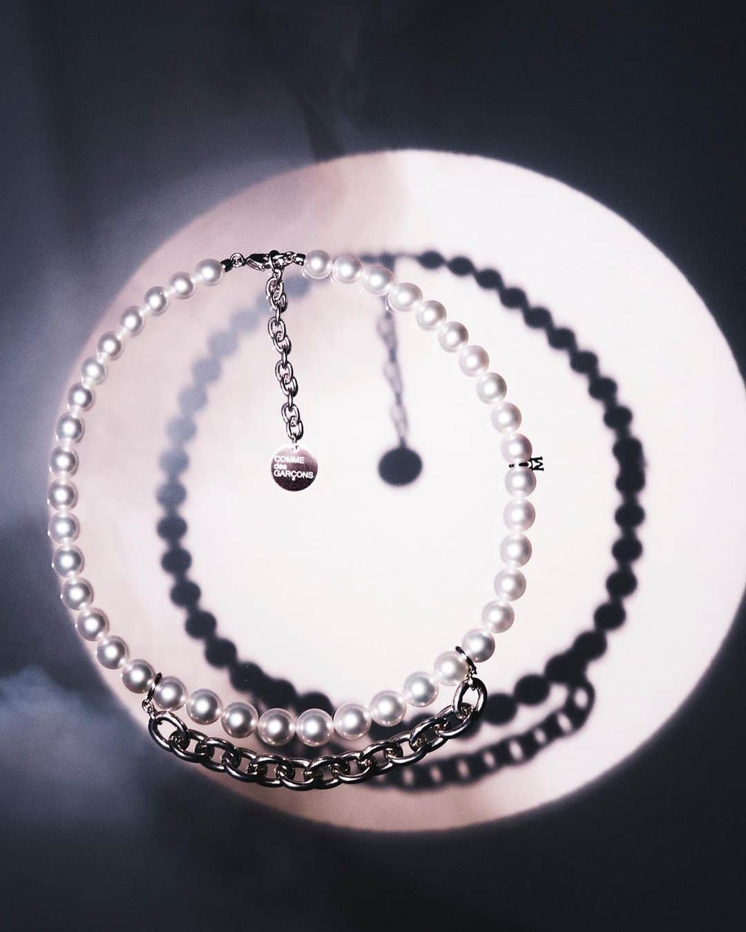 Noah（ノア）さんのインスタグラム写真 - (Noah（ノア）Instagram)「@official_mikimoto x @swag.hommes  Solar & Lunar Eclipse   Every fragment of the moon sparkles into the night 🌒 #TaikiNoah#Mikimoto#swag」10月18日 22時55分 - noah_bbb