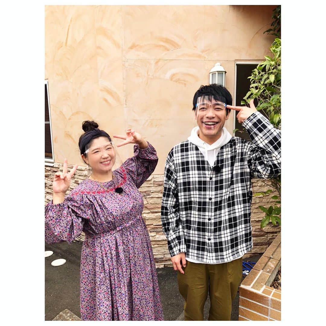 馬場園梓さんのインスタグラム写真 - (馬場園梓Instagram)「へい♪  お世話になります〜☺︎  10月20日(火) 夜8時から放送の  「教えてもらう前と後」にて  麒麟の川島くんと ご当地パンのロケに行かせていただいてます🍞♪ @kirinkawashima0203   めっちゃくちゃに楽しかったので ぜひ ご覧ください！  よろしくお願い申し上げます。  ちなみに こちらのステキなワンピースは  AS KNOW AS olacaさんとこのです！ @asknowas_olaca   ですので  ルン♪   #yeah #happy #exciting #mbs  #TBS #教えてもらう前と後  #同期 #ご当地パン #ロケ #ワンピース #asknowasolaca  #お気に入り #球体 #しあわせ #ルン♪」10月18日 23時07分 - babazonoazusa