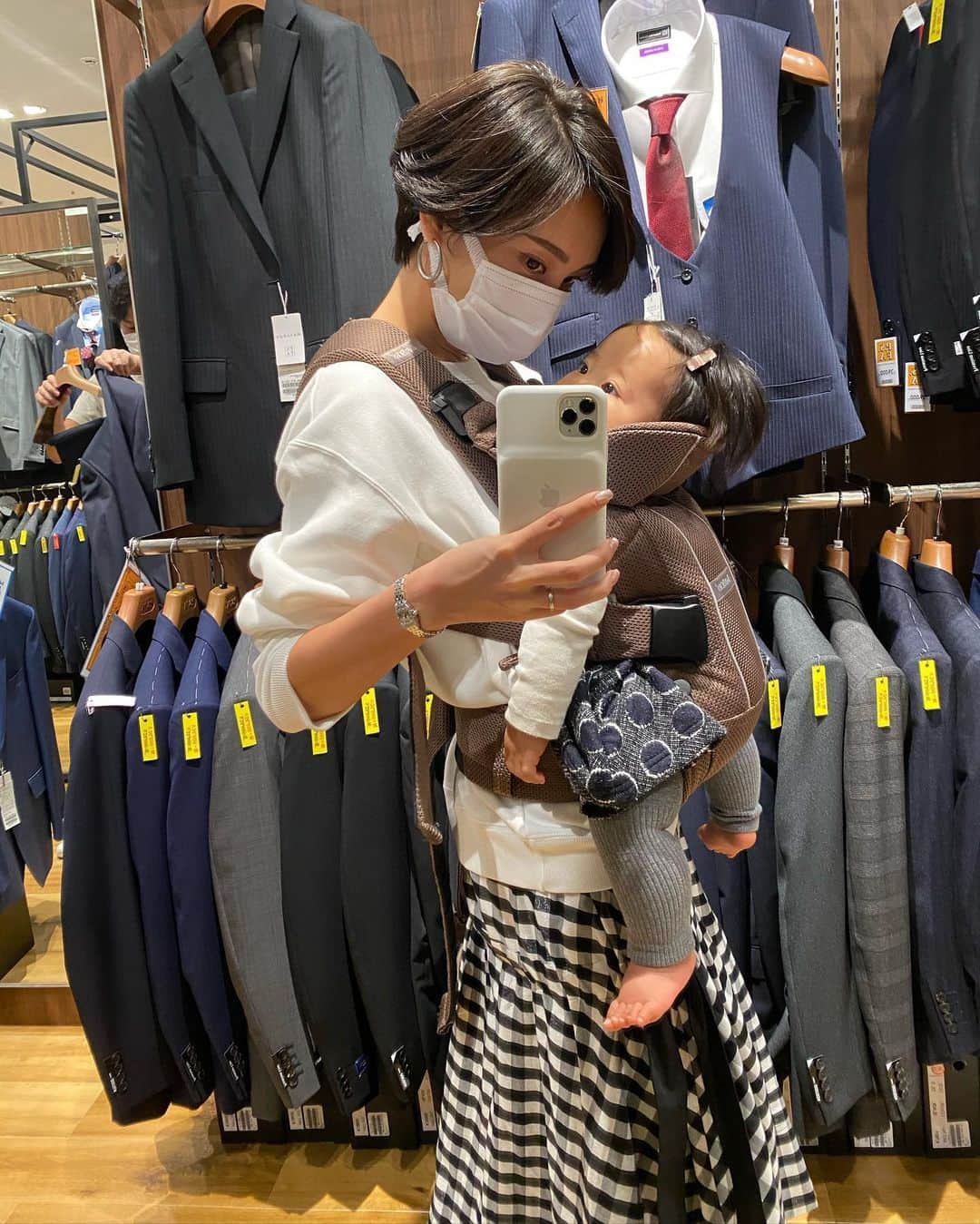 木村安梨沙のインスタグラム：「お母さんごっこ🧑🏻‍🦰」