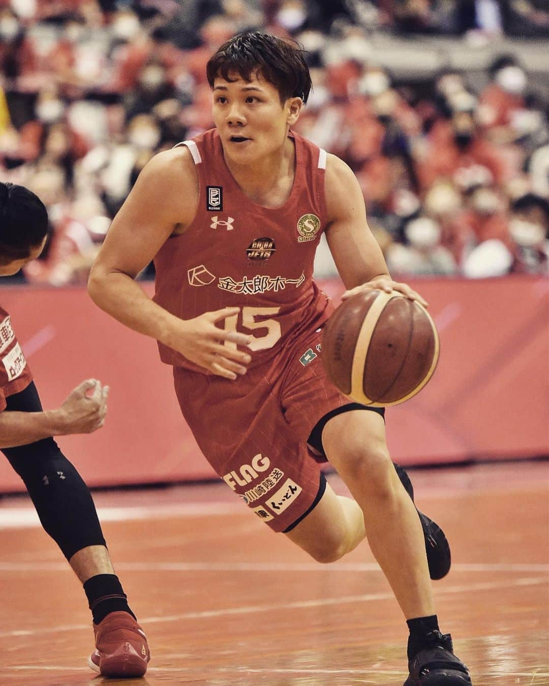 千葉ジェッツさんのインスタグラム写真 - (千葉ジェッツInstagram)「試合風景📸1018vs宇都宮 #chibajets #Bリーグ #千葉ジェッツ #バスケ #basketball #portrait  #photograph #次は勝利を #ライバルの存在が #チームを強くする #2日間ありがとうございました #赤穂雷太 #ホームデビューおめでとう」10月18日 23時23分 - chibajets_official