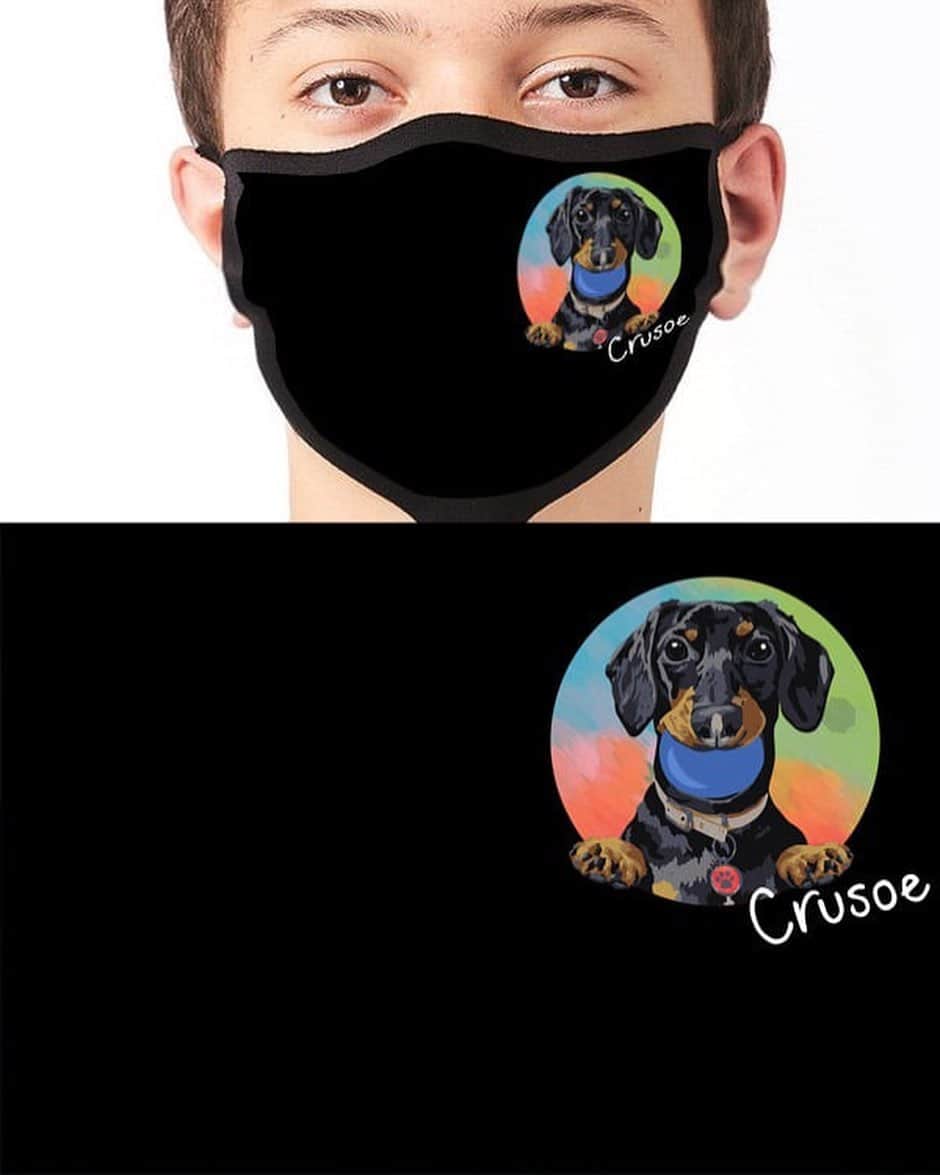 Crusoe the Celebrity Dachshundさんのインスタグラム写真 - (Crusoe the Celebrity DachshundInstagram)「“Many of you have been asking for a long time, so finally presenting Crusoe face mask! And they’re pretty cute if I do say so! Masks have 3 layers, slot for filter, and stretchy straps. Link in profile!” ~ Crusoe」10月19日 0時30分 - crusoe_dachshund