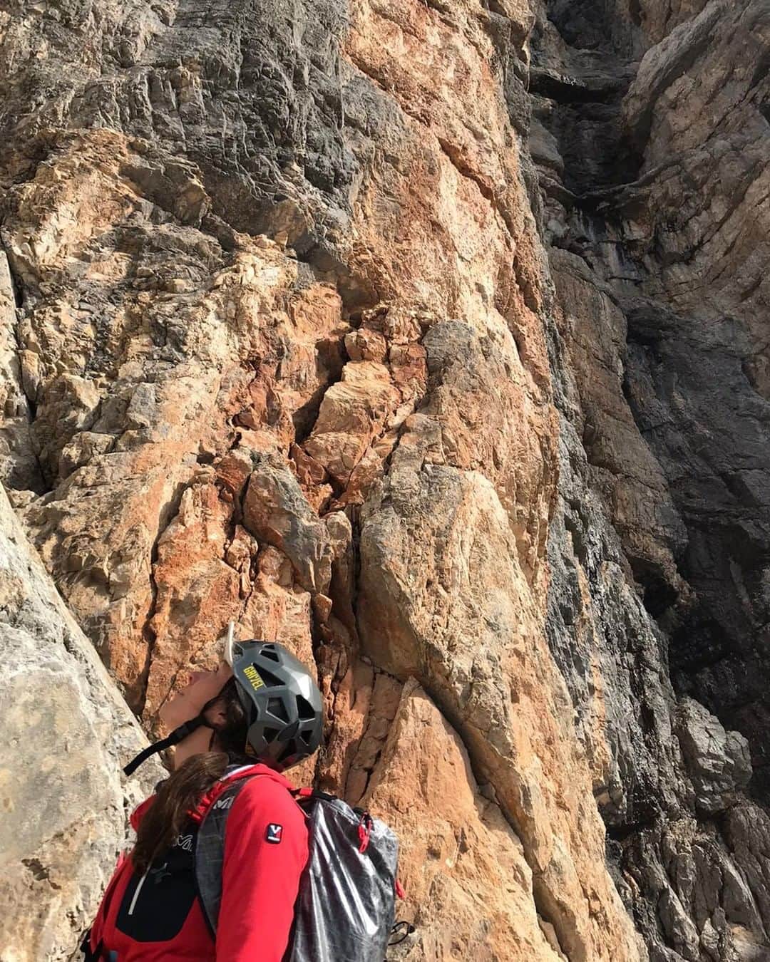 のインスタグラム：「Nothing beats some time spent at the right place with the right people. Summer memories from @carlota.barre in the Dolomites.  📷 @guidethierry  #MilletRiseUp」